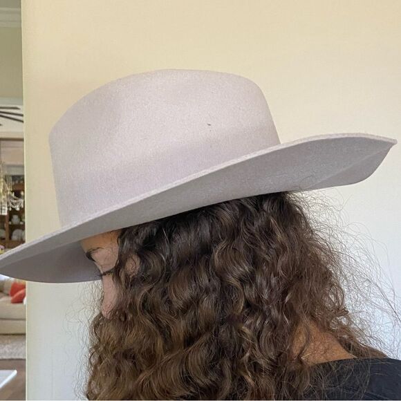 NWT Wyeth Anthropologie Lilac/Purple Pearl Trim 100% Wool Boater Hat - Picture 2 of 8